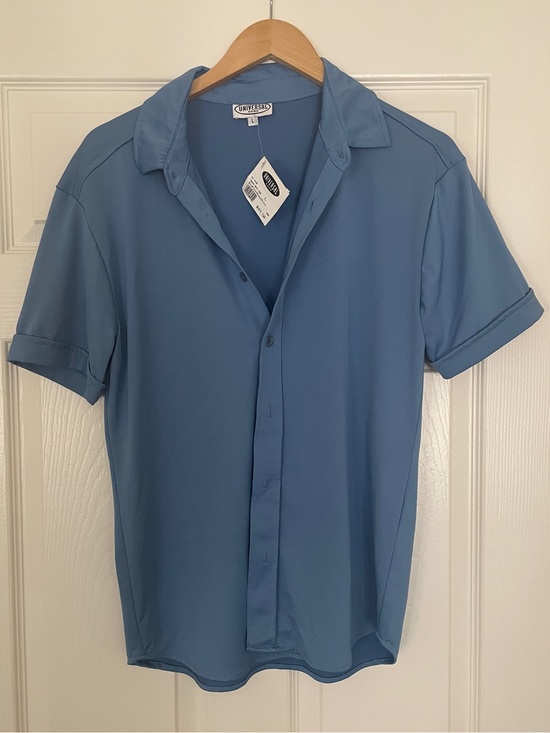 Universal Gear Other - 👕 Universal Gear Men's Light Blue Short-Sleeve Button Down Polo Shirt 👕